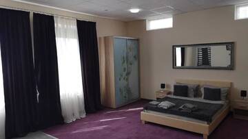 Фото номера Апартаменты с 1 спальней Апартаменты Три сосны г. Vinyntsi 63